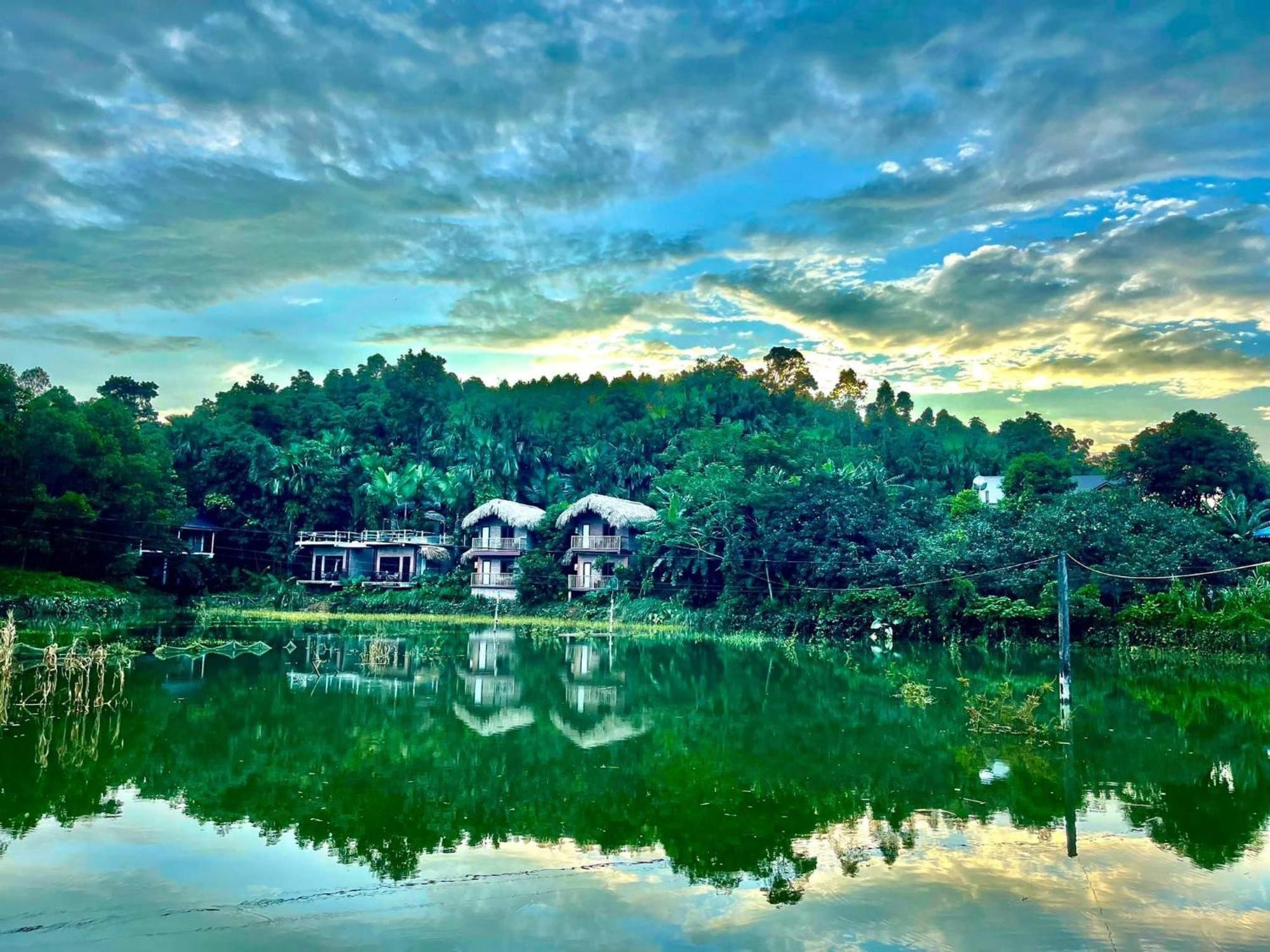 Vu Linh Palm House Homestay - Bungalow Yen Bai Exteriör bild
